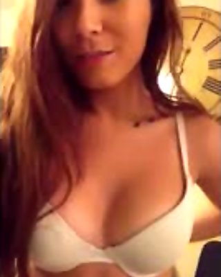 Beautiful teen showing boobs on webcam