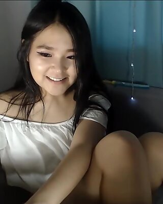Comel Bangsa Asia Remaja Seks Jari ke Puncak Syahwat di webcam - Remaja Sweet
